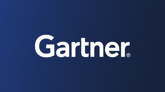 Logo Gartner® sur fond bleu légèrement délavé